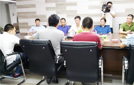 清溪镇政府领导宣传组